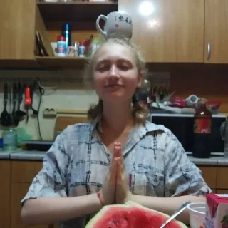 Стикер madamé - 0