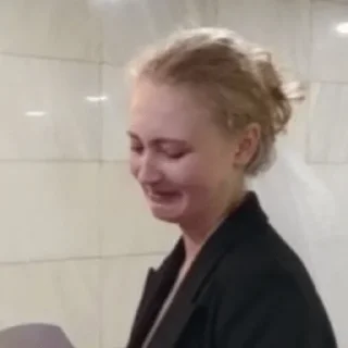 Стикер madamé - 6