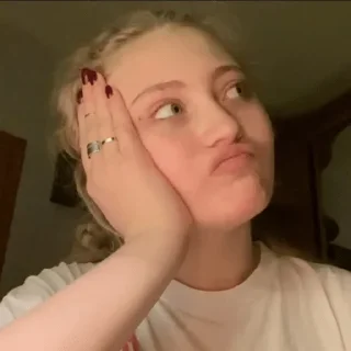 Стикер madamé - 10