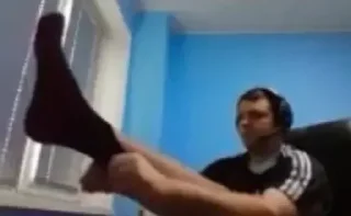 Стикер смешно - 2