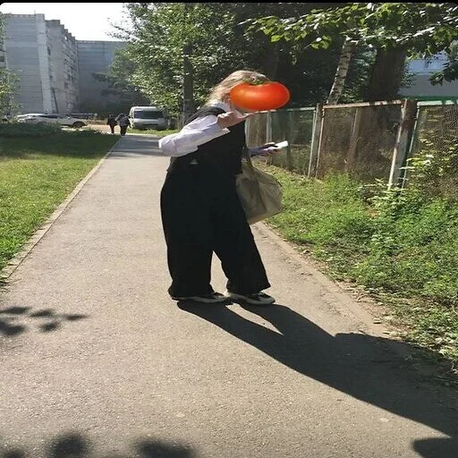 на открытом воздухе трава одежда