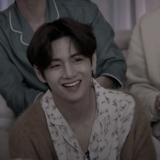 Стикер ㅤ 危 ⨾ V. ⚂⚃ ❳  @GALVCTRON - 8