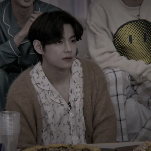 Стикер ㅤ 危 ⨾ V. ⚂⚃ ❳  @GALVCTRON - 4