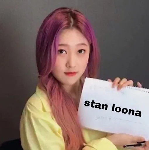 Sticker loonaqueens :: @fStikBot - 11