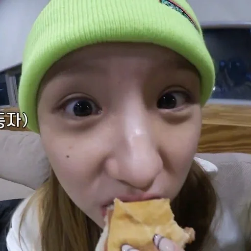 Sticker loonaqueens :: @fStikBot - 9