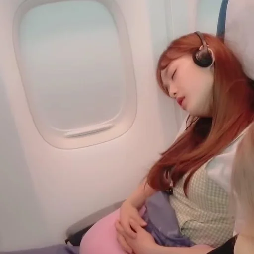 Sticker loonaqueens :: @fStikBot - 4