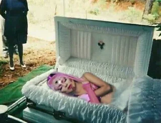 Sticker ladysraga2.0 - 7