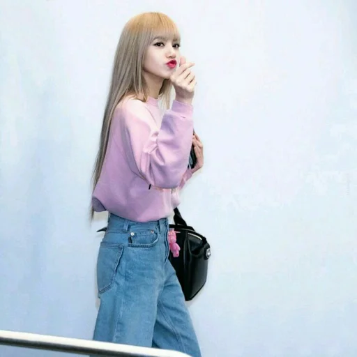 Sticker €~× Lisa | @BlackPink_Stickerr4 | - 10