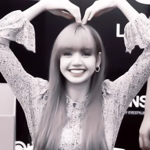 lisa``♡ fr; @lomicor. - 