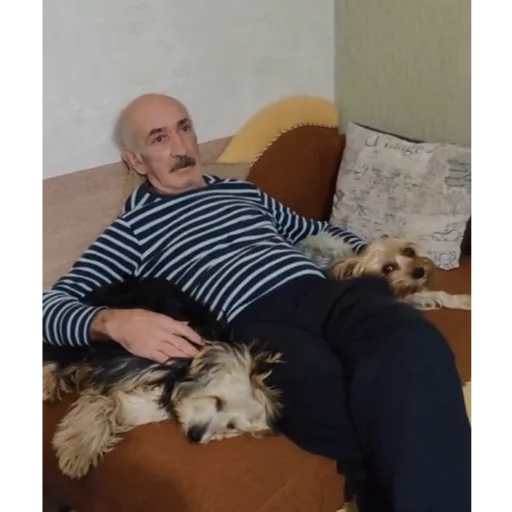 Стикер larisaipahan - 1