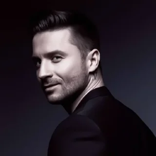 Стикер Викей и Суинь в борьбе за справедливость - 6