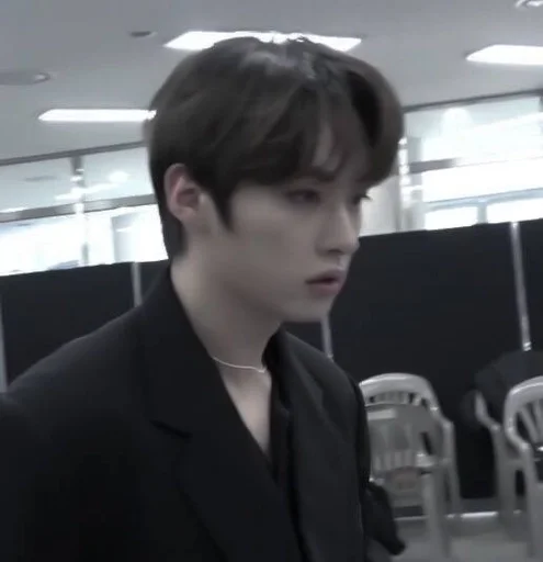 leeknoww :: @fStikBot - Человек