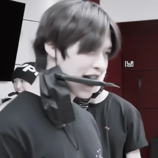 :; 𝗆𝗂𝗇𝗁𝗈 @xiroe - 