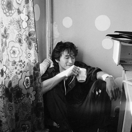 Стикер legendaryperformer - 1