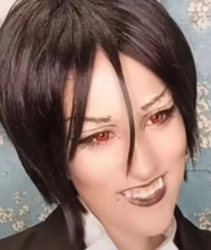 БОГ КОСПЛЕЯ - person