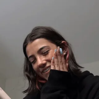 Стикер только леры и полины🙄 - 2