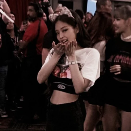 Sticker lesyeuxdenenes - 1