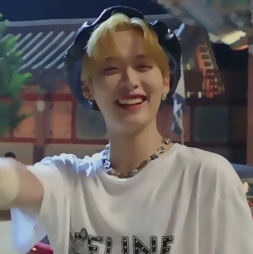 Стикер lee know mood :: @fStikBot - 1