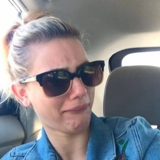 Человек селфи человеческое лицо