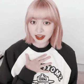 Sticker #𝐥𝐢𝐯𝐞: lily 051222 ;: by @paradismaudit - 6