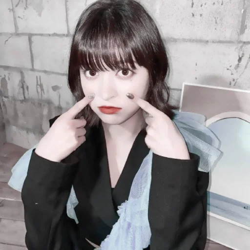 #𝐦𝐨𝐨𝐝: lily ;: by @paradismaudit - 