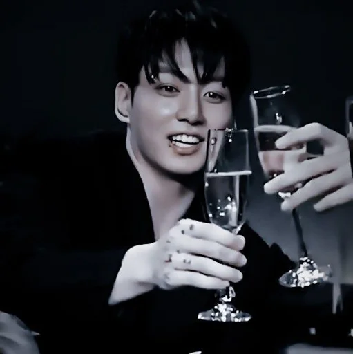 ִֶָ꒷⸼  ๋𓏲ˡⁱᵗᵗˡᵉ ʲᵏ @Bts_Stickers1 🍓𓄹⭒۟ ⊹ - person