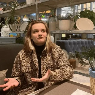 Sticker поля лиза даша - 3