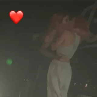 Стикер ЛУНТИК В АХУЕ - 1