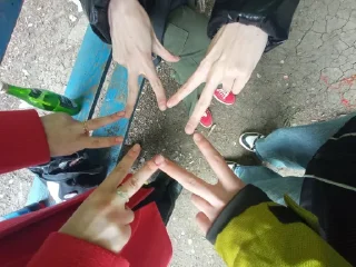 Стикер М.Л.Д. - 4