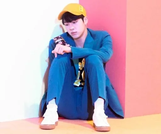 Стикер 🔥 BTS 🔥 - 1