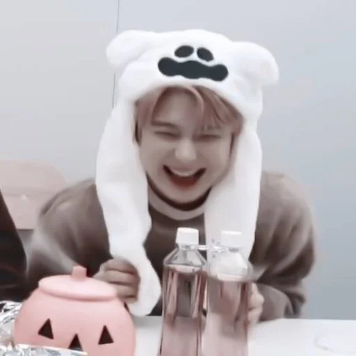 Стикер made by aki :: @fStikBot - 4