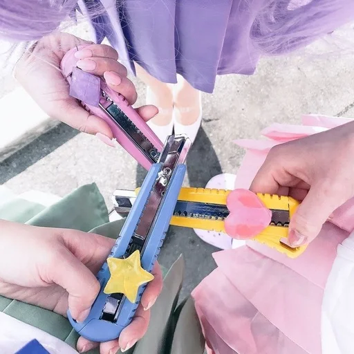 Человек гвоздь палец