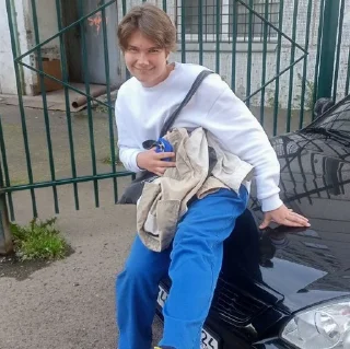 Sticker максимка😁🐱 - 0