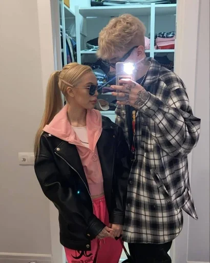 Стикер мамкаикссамка топ :: @fStikBot - 6