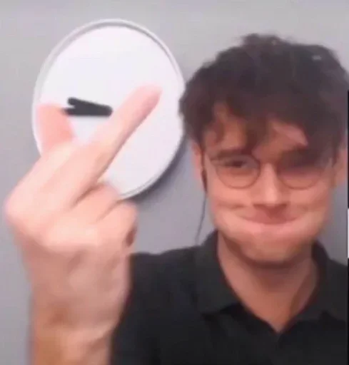 Человек зеркало человеческое лицо