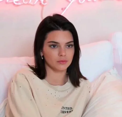 Стикер кто by @fStikBot - 5