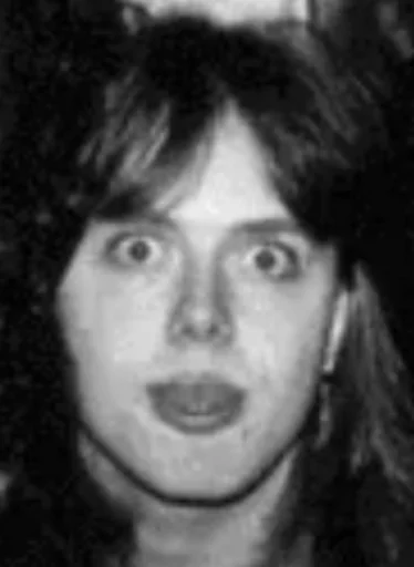 человеческое лицо черно-белый портрет