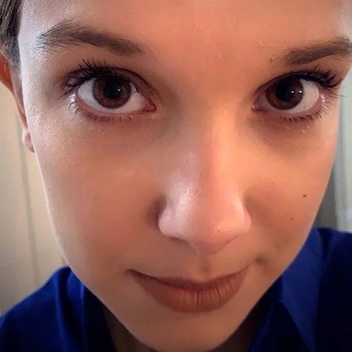 person eyebrow eyelash