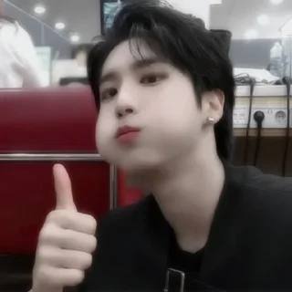 Стикер stray kids - 0