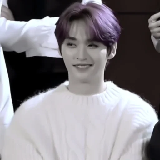 Стикер ャ🐡›` minho 𝘣𝘺 @hlwoodstickers - 2