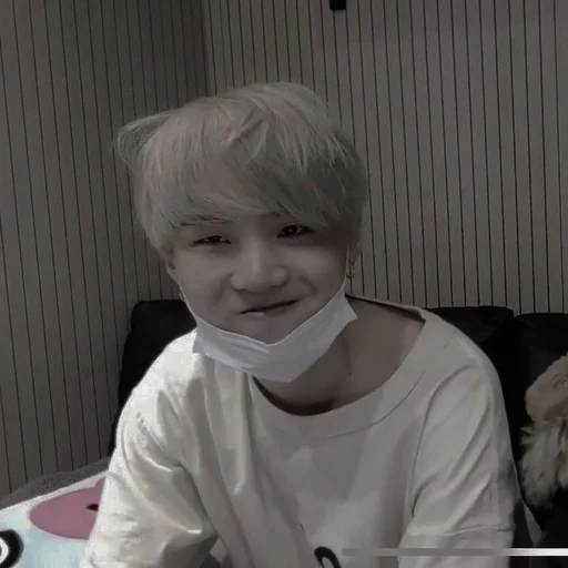 Стикер ᦈ min yoongi ✪ @pwolaroid ɞ - 11