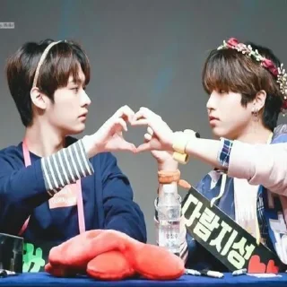 Стикер минсоны, ну и че? @skzmyefil - 8