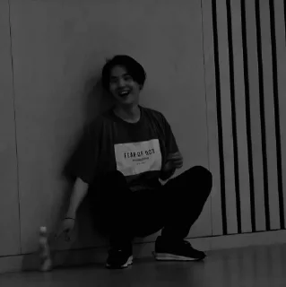 Sticker yoongi dark by @jjeai - 0