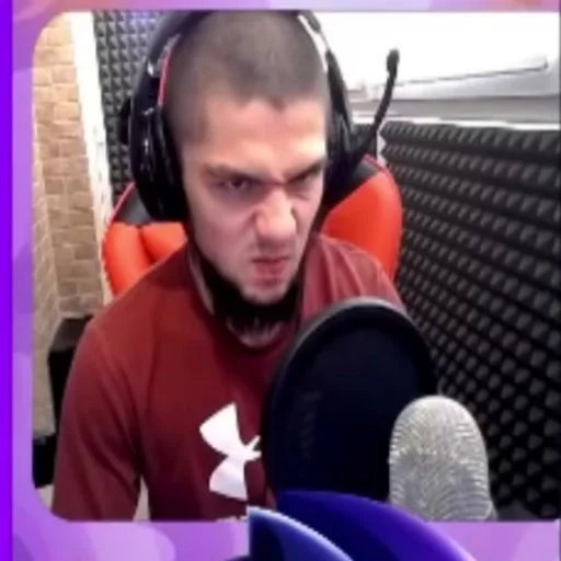 Человек наушники человеческое лицо