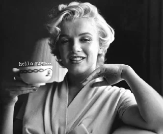 Стикер Marilyn ... - 1