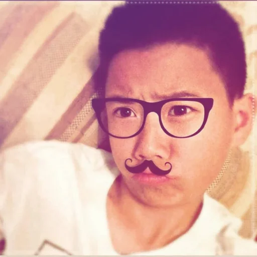 мненравица @TgEmodziBot - 