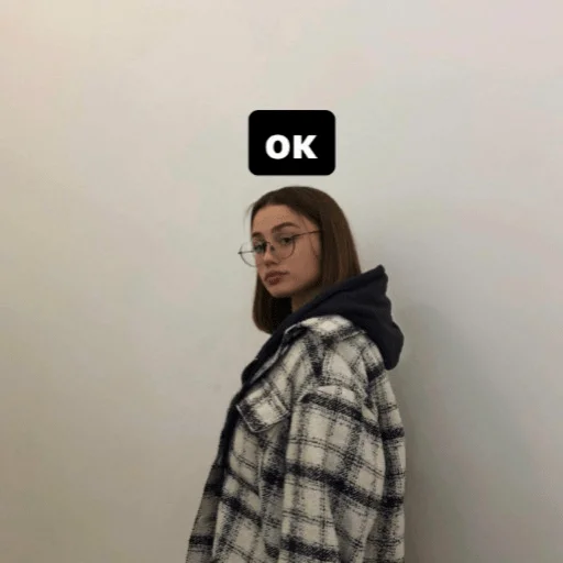 человеческое лицо одежда стена