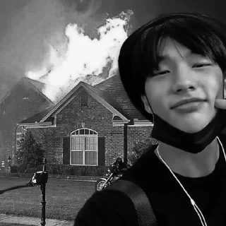 Стикер Hyunjin - 8