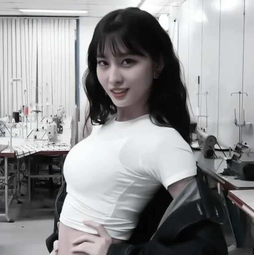 Стикер ݁ ៹ ࣪˖ 𝗺𝗼𝗺𝗼 | 🎂 :; by @kpop_stik - 2