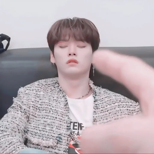 Sticker あ 𝘮𝘰𝘰𝘥 𝘭𝘦𝘦 𝘬𝘯𝘰𝘸 :; by @seduiisantee - 4